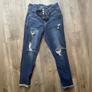 Woman’s Wallflower High Rise jeans